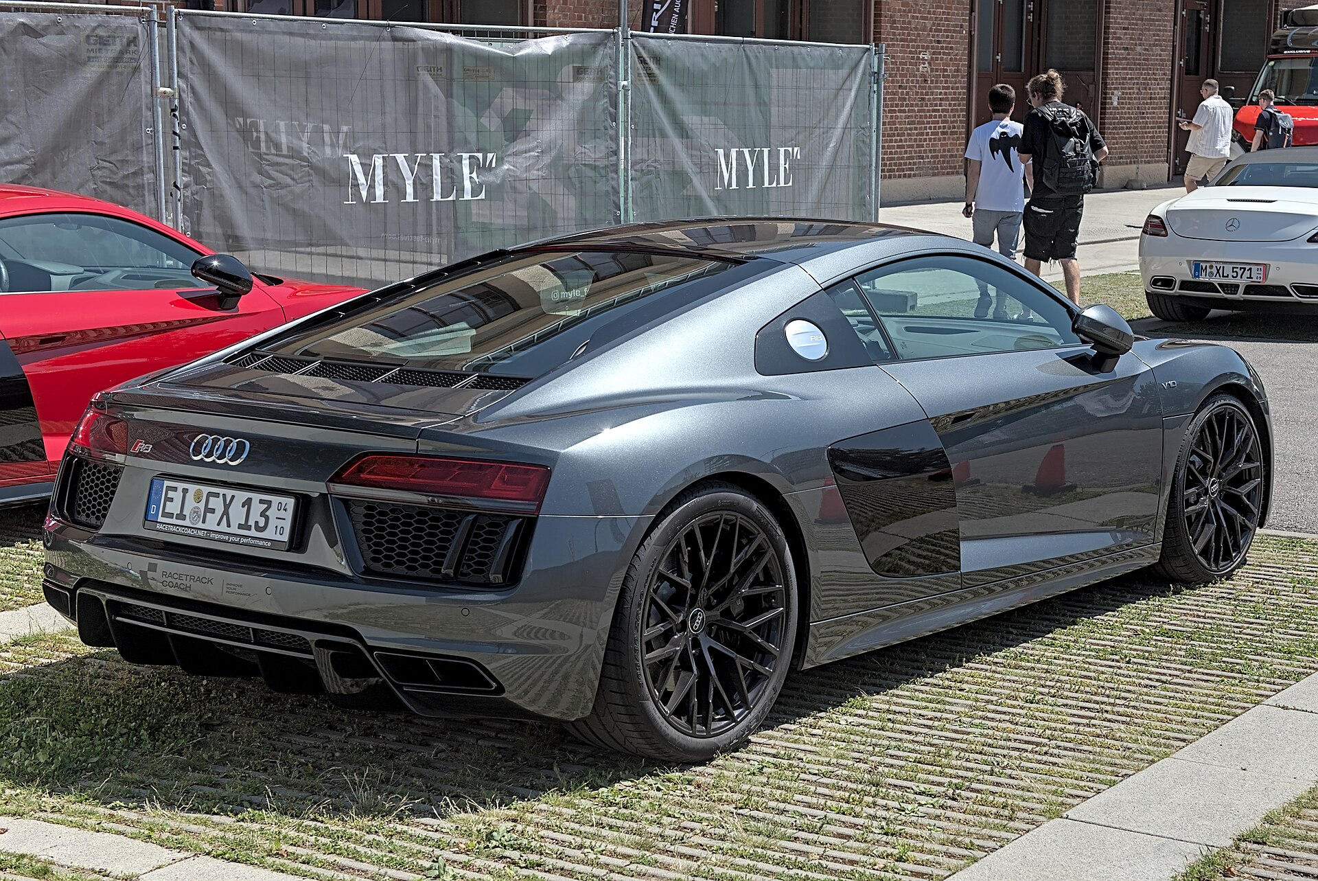 R8 V10 Performance